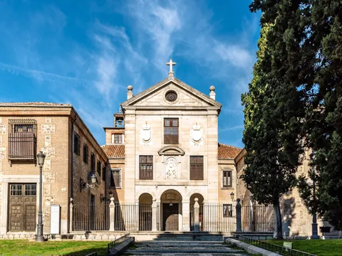 El Covento de la Encarnación es uno de los lugares sagrados que visitaremos en este free tour de lnquisición española.