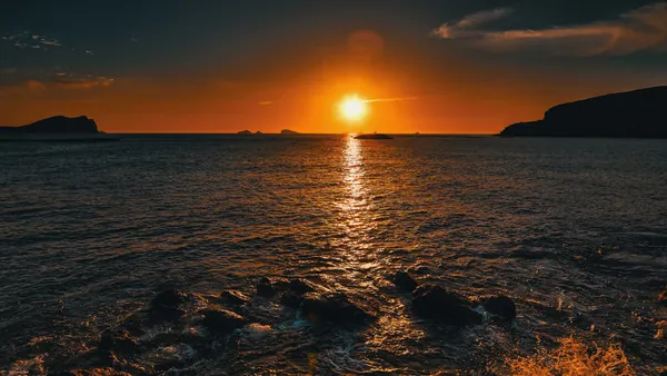excursión Kayak atardecer Cava Ibiza Cala Codolar