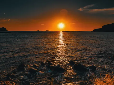 excursión Kayak atardecer Cava Ibiza Cala Codolar