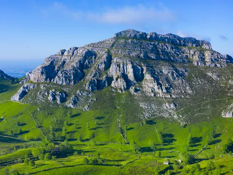 Excursión a las cuevas de El Castillo y Las Monedas desde Santander