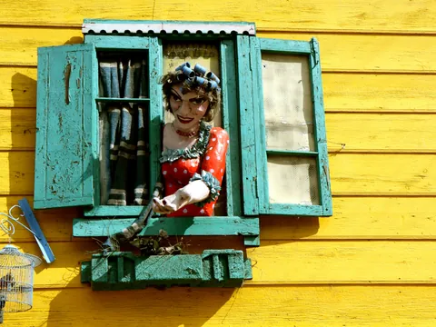 figuras-colores-free-tour-caminito-argentina.jpg