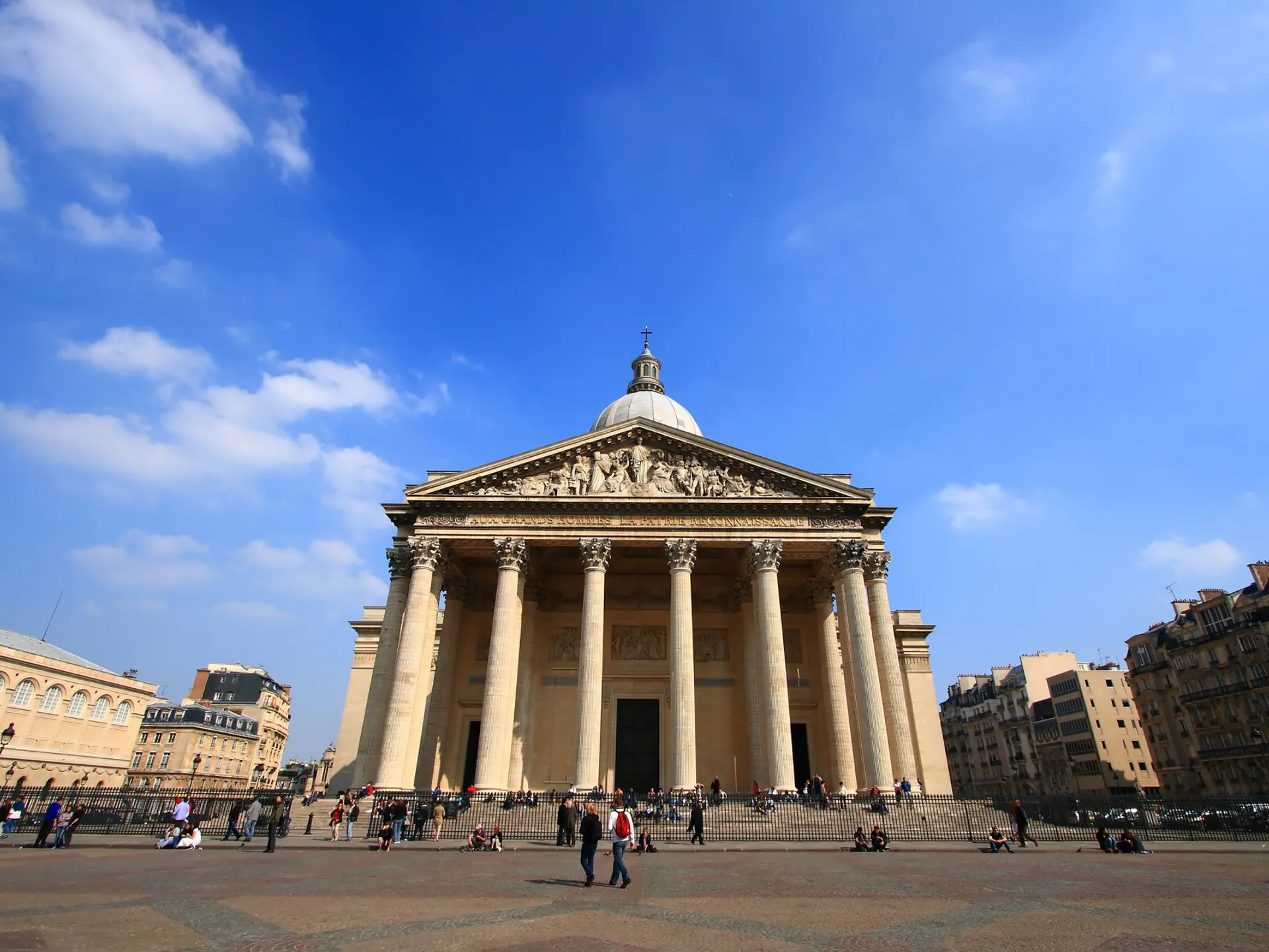 panteon_shutterstock_59744480.jpg