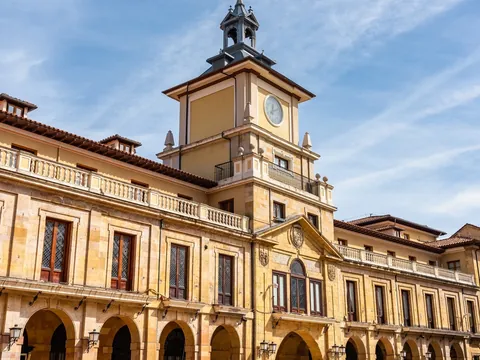 Fachada del Ayuntamiento de Oviedo