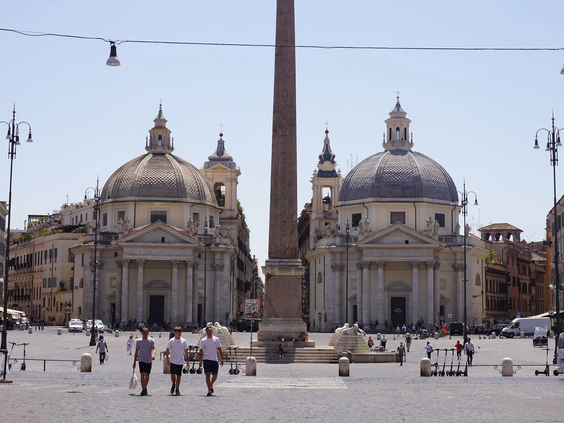 Iglesias gemelas - Piazza del Popolo - Roma - Guías de Viajes - Buendía Tours