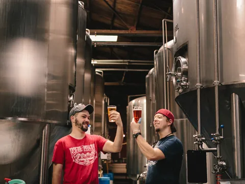 Gente en Museo de Cerveza visita al Museo de la Cerveza de Brujas con Degustacion excursiones y Actividades en Brujas