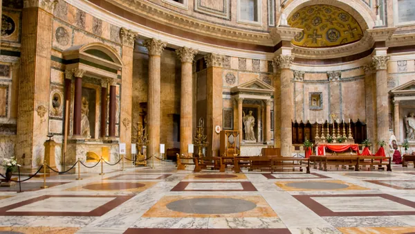 Interior del Panteón de Roma, del que podrás conocer la historia gracias a la audioguía.
