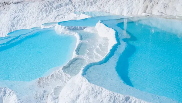Las piscinas de Pamukkale son una delicia para todos los sentidos.