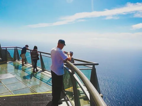 excursión 4x4 Madeira Bodegas Cata Vino Skywalk Cabo Girao Funchal