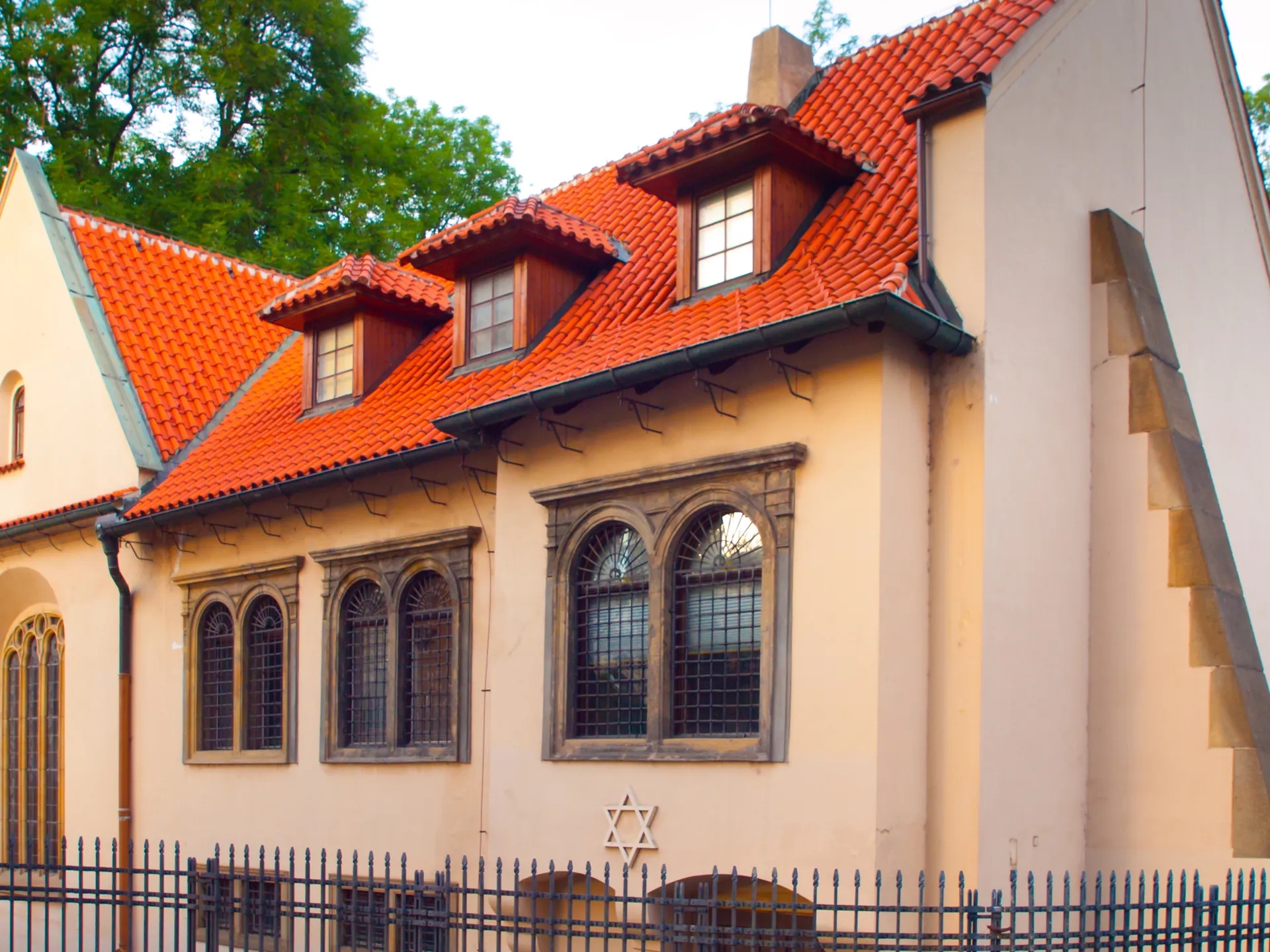 Sinagoga Pinkas - Las 6 Sinagogas de Praga - Buendía Tours
