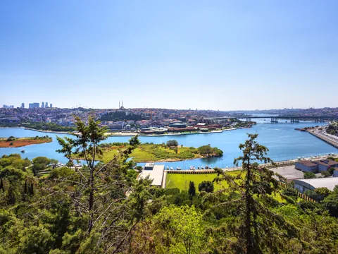 Vista panorámica desde la colina Pierre Loti en Estambul, Turquía