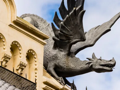 Escultura de dragón en la Casa de los Dragones de Ceuta