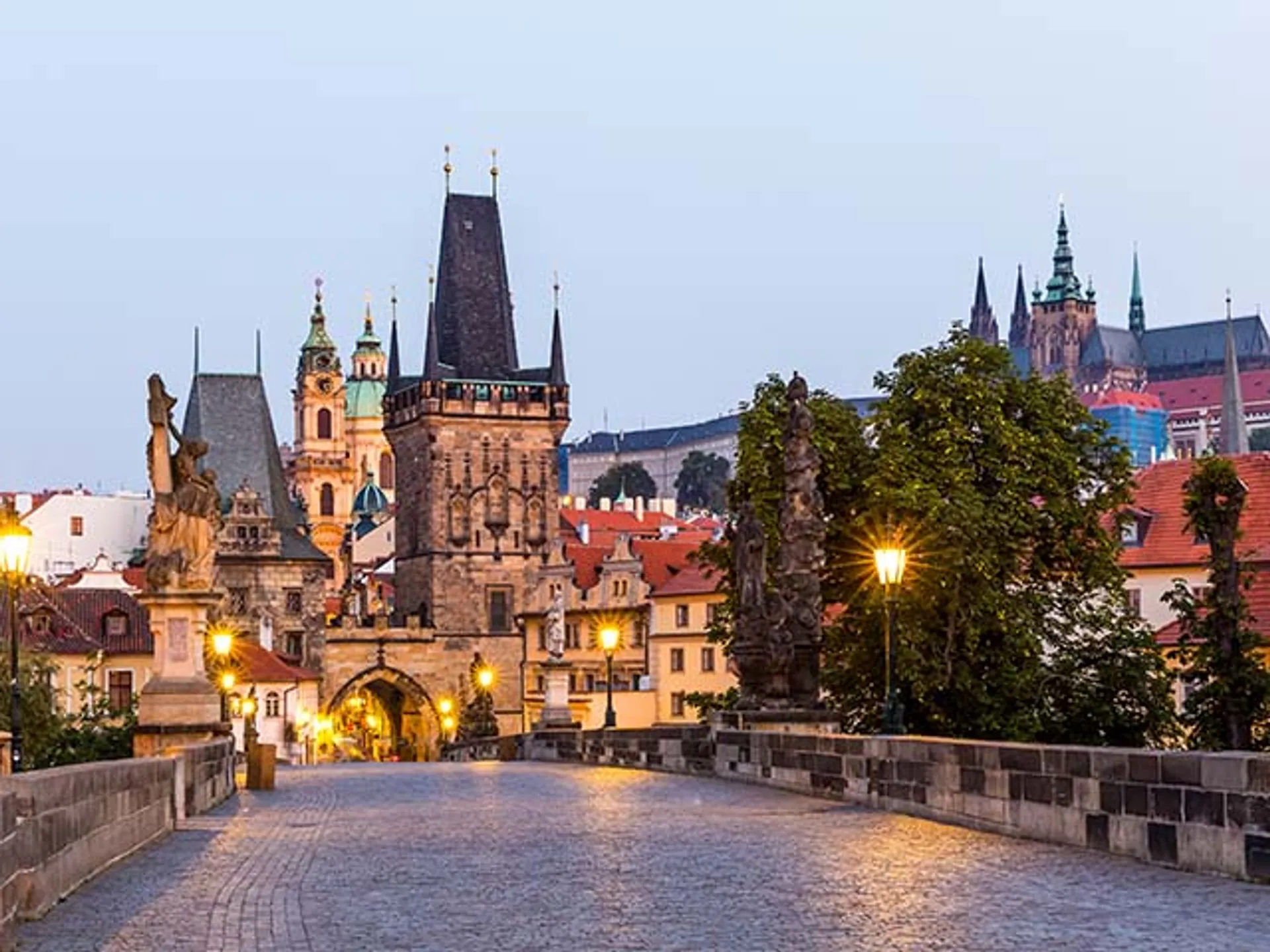 Puente de Carlos - Qué ver en Praga - Guía de viaje Praga - Buendía Tours