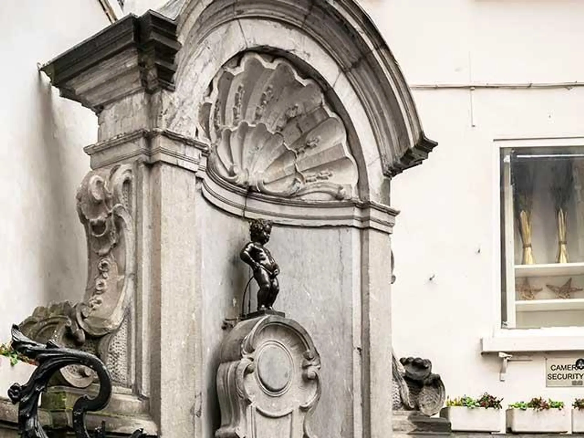 El Manneken Pis - Qué ver en Bruselas - Buendía Tours