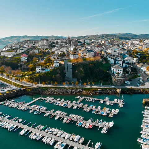 Ribadeo Puerto