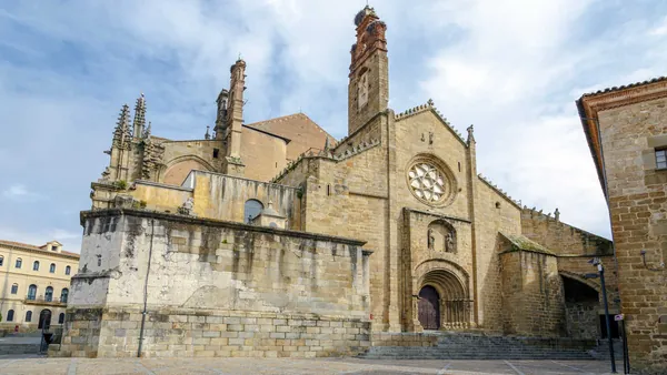 Qué hacer en Plasencia entre murallas, catedrales y leyendas del norte de Extremadura