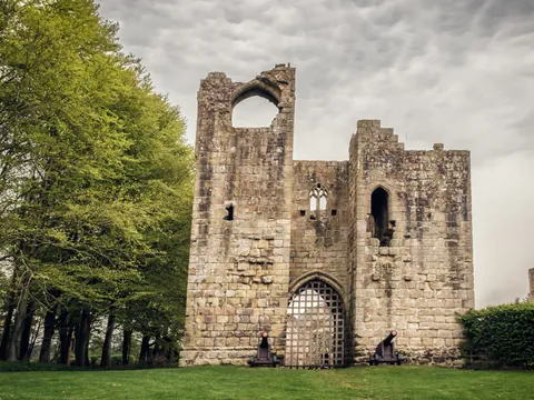 Ruinas del Castillo de Etal, una fortificación medieval ubicada en Northumberland,