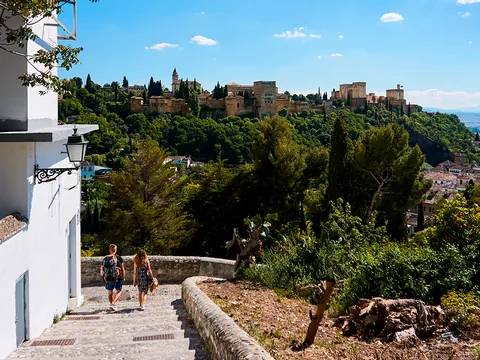 free tour Albaicin Sacromonte visita Casa Cueva paseo Tristes Granada