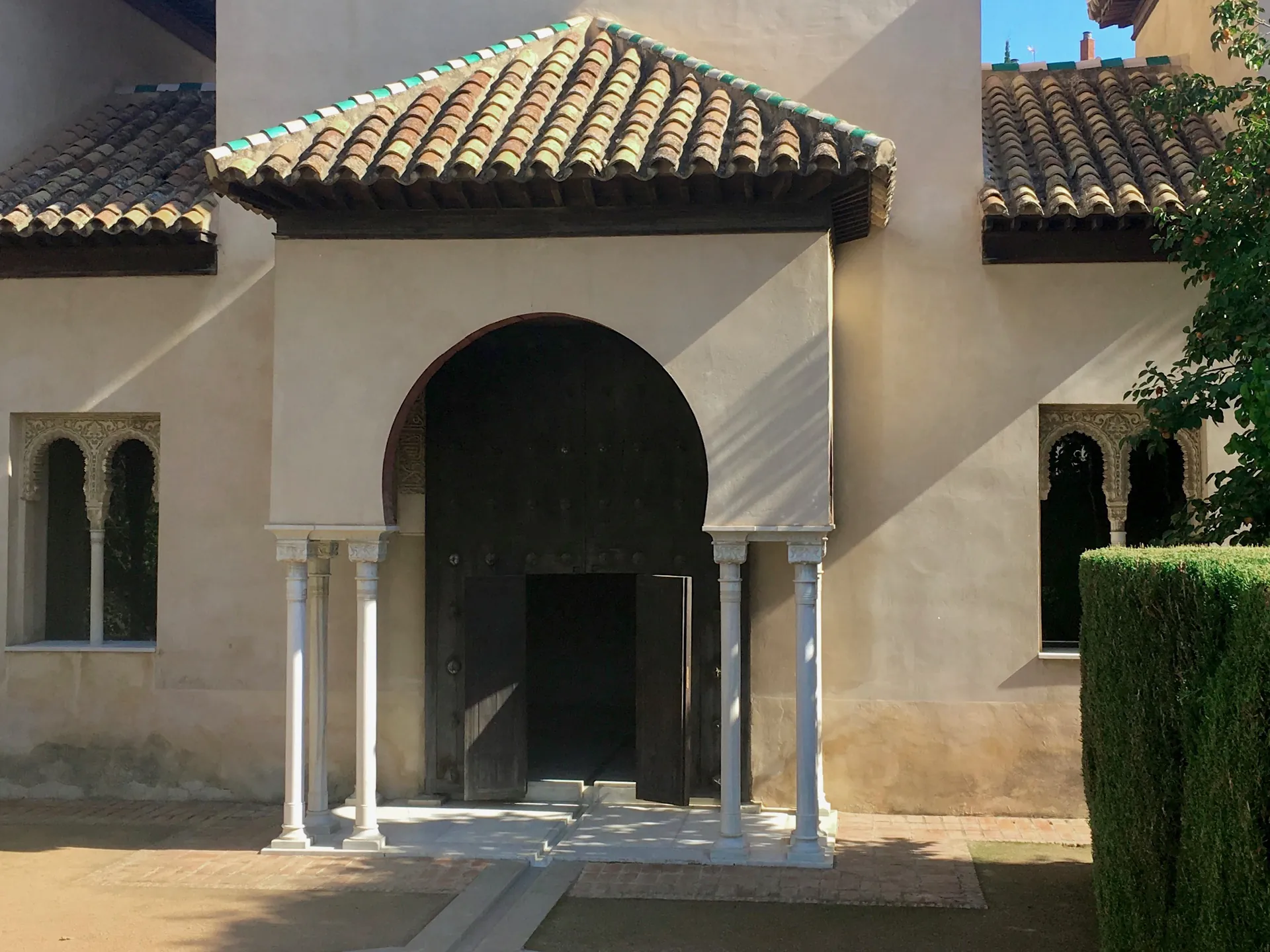 Alcázar del Genil en Granada - Qué ver en Granada - Guía de viaje Granada - Buendía Tours