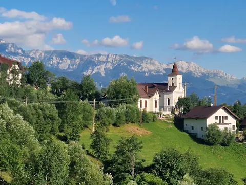 Excursión por los pueblos de montaña de los Cárpatos rumanos desde Brasov