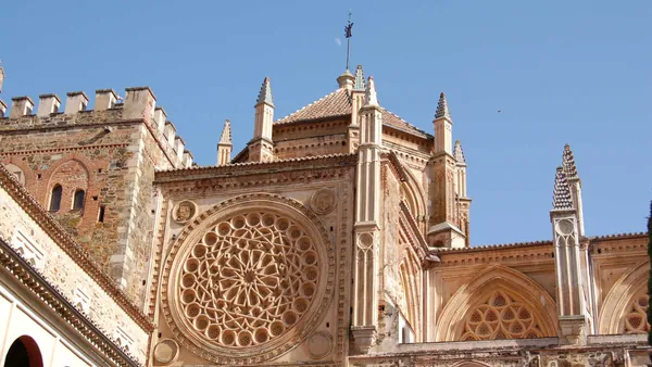 excursión Santa Maria Guadalupe Trujillo desde Cáceres Extremadura