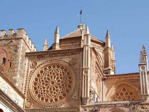 excursión Santa Maria Guadalupe Trujillo desde Cáceres Extremadura