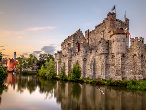 tour privado Gante visita guiada privada Castillo Condes Flandes Bélgica