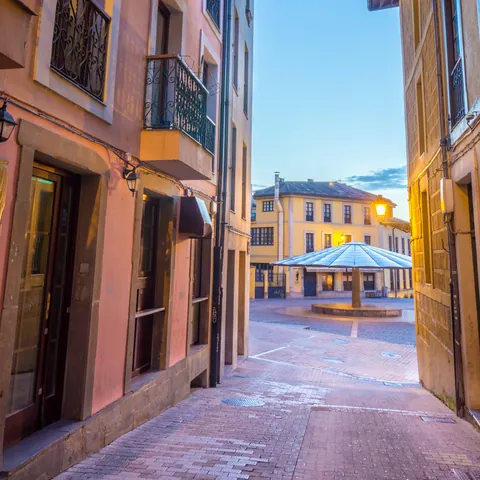 Plaza del Paraguas de Oviedo, Asturias