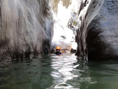 Barranquismo Buitreras Descenso Barrancos Málaga Canyoning