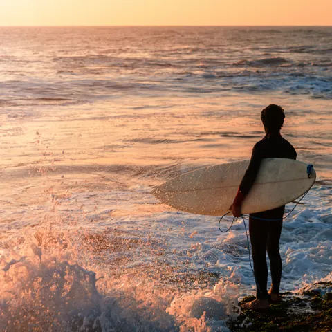 Surfista - Surf y Snow en Marrakech - Qué hacer en Marrakech - Guía de Viajes Marrakech - Buendía