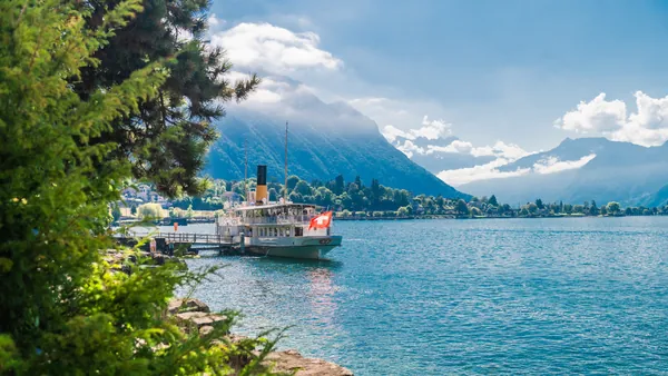 visita-guiada-ginebra_en-español_paseo-barco-lago-leman_suiza_buendia (8).jpg