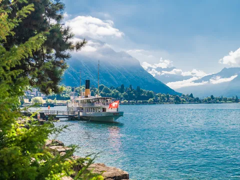 visita-guiada-ginebra_en-español_paseo-barco-lago-leman_suiza_buendia (8).jpg