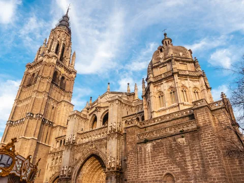 Fachada de la catedral de Toledo, la segunda más grande de España.