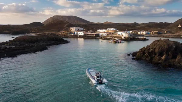 Water taxi de Corralejo a Isla de Lobos.