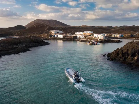 Water taxi de Corralejo a Isla de Lobos.
