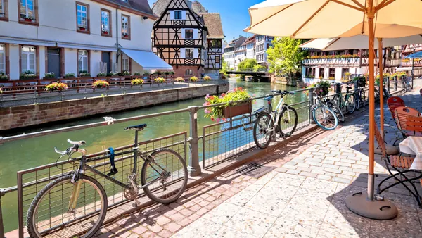 Canal de la ciudad de Estrasburgo, uno de los rincones más bellos de Europa.
