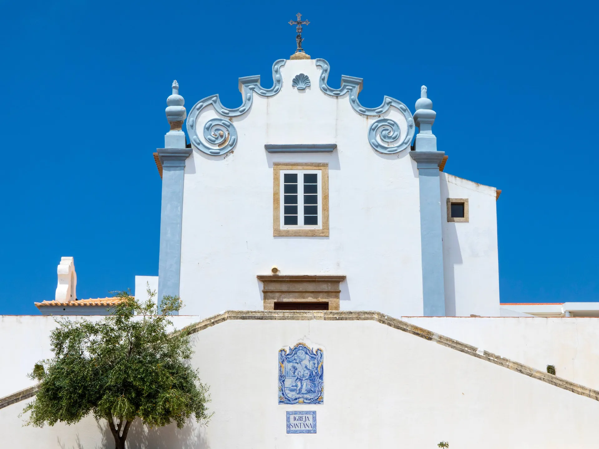 Igreja Sant'Ana - Albufeira - Qué ver en el Algarve - Guía de viaje Algarve - Buendía Tours