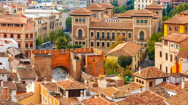 free tour Granada Imprescindible visita guiada gratis