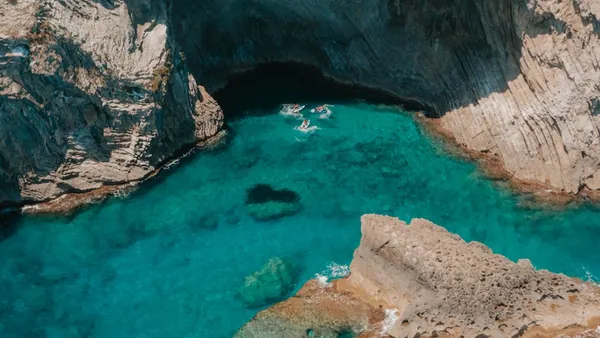 Safari Moto Agua Cala Andratx Cala Basset Cuevas Argilau alquiler Jetski excursión Moto Agua Mallorca Baleares