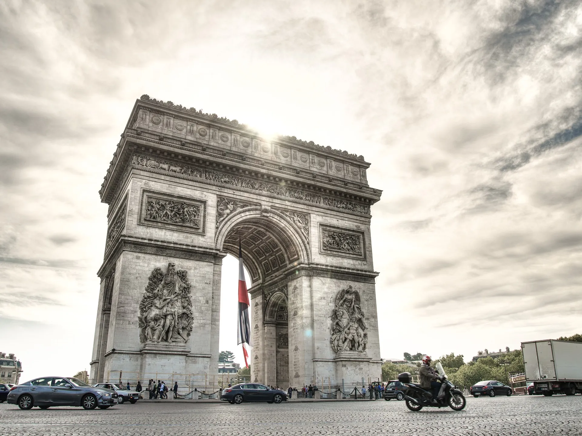 Arco del triunfo, Buendía Tours