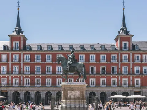 Estatua ecuestre de Felipe III en la Plaza Mayor de Madrid
