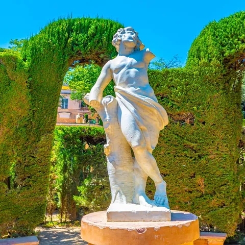 Escultura del Parque del Laberinto de Horta - Laberinto de Horta - Qué ver en Barcelona - Guía de Viajes Barcelona - Buendía Tours