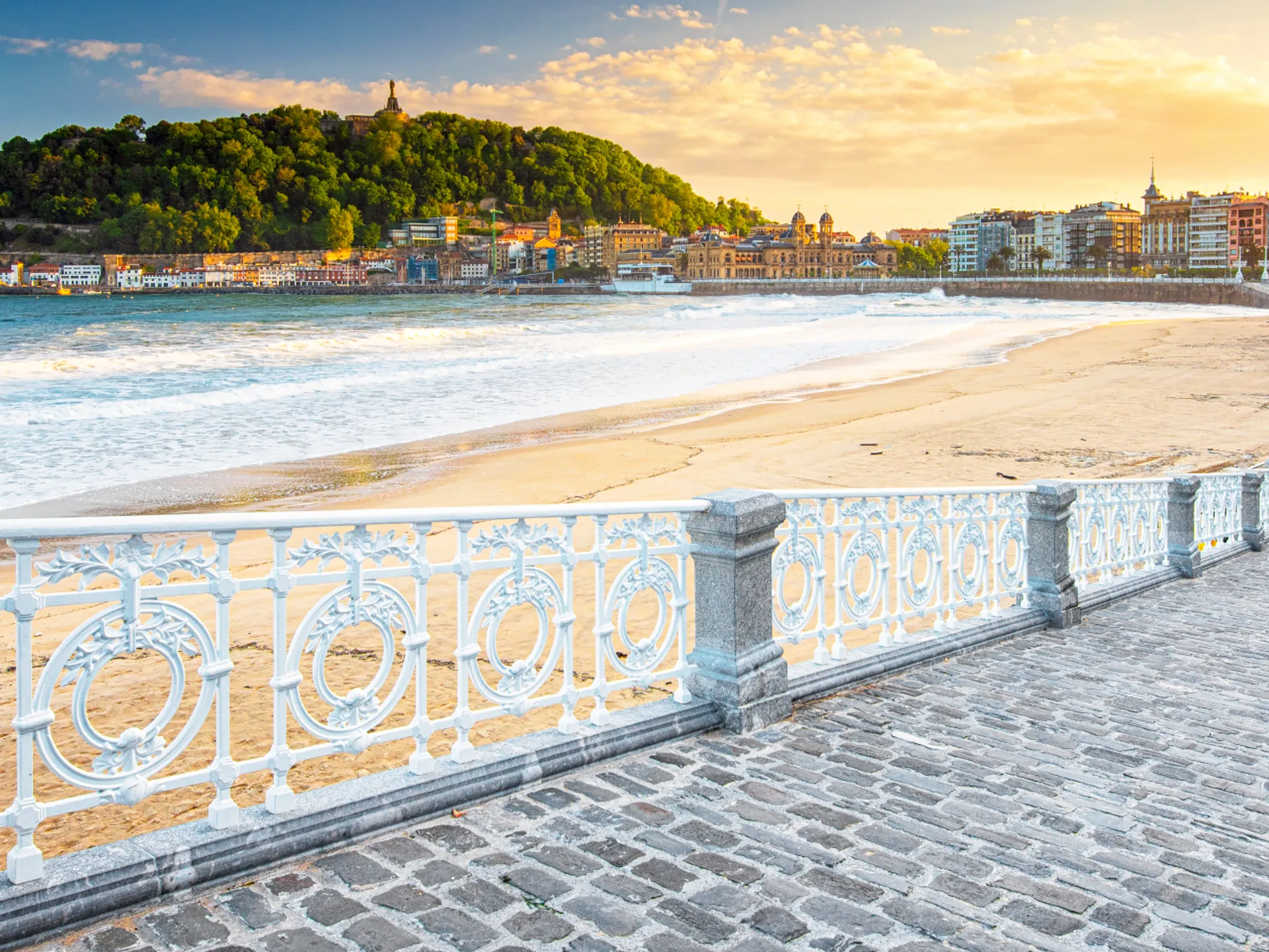 San Sebastián - 10 destinos infravalorados para visitar en Europa - Blog - Buendía Tours