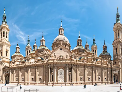 Visita Guiada por la Basílica del Pilar y la SEO de El Salvador