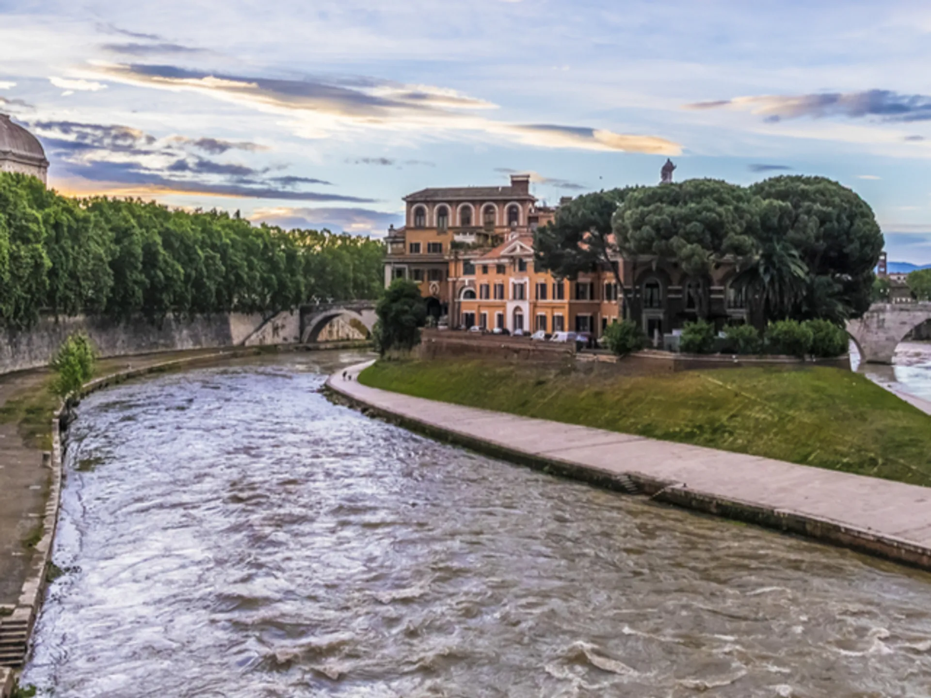 Isla Tiberina Barrio judío de Roma Buendía Tours