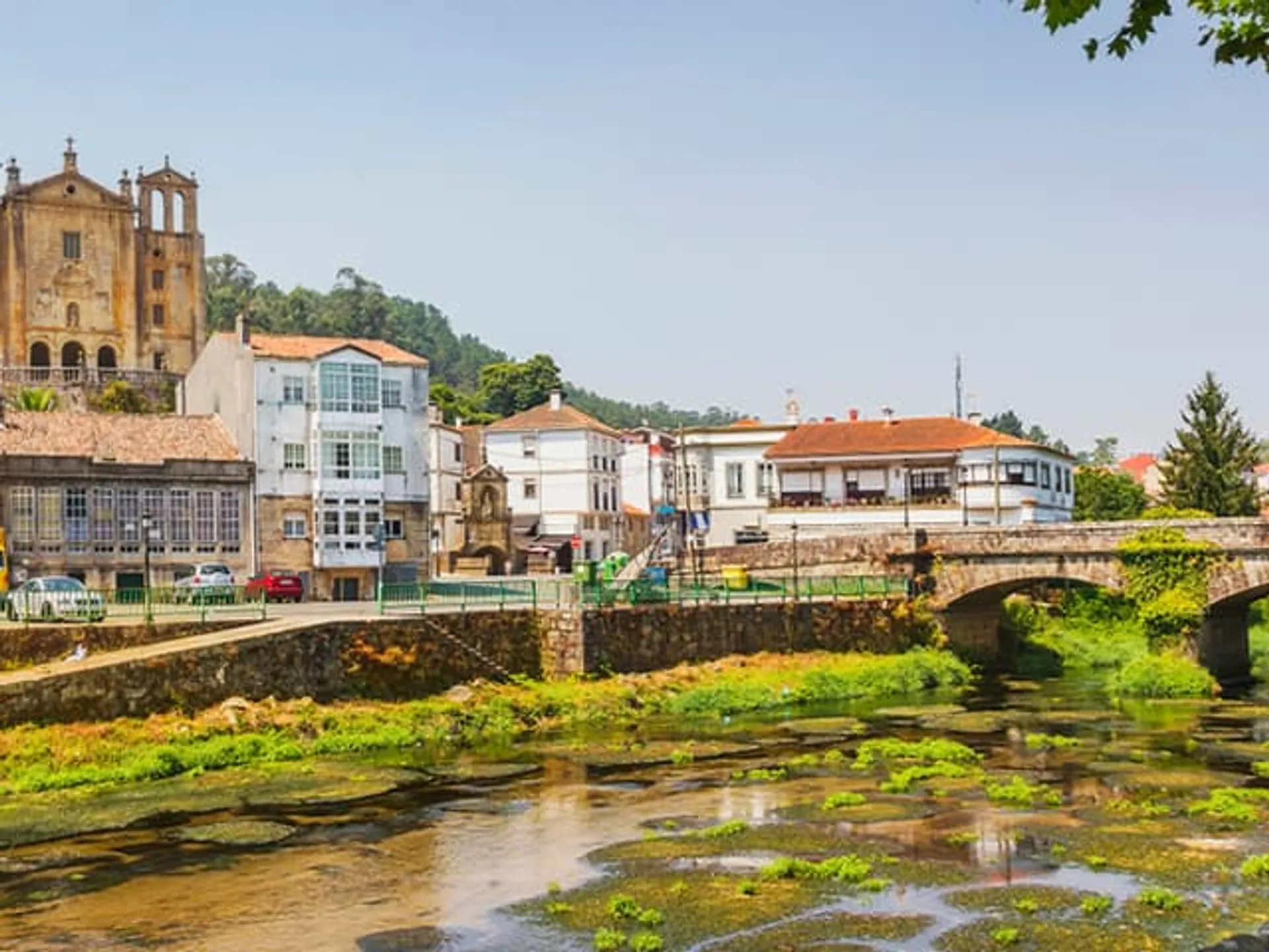 Convento del Carmen en Padrón en Galicia-10 lugares por donde pasa la vuelta ciclista España que no te puedes perder- blog Buendía tours