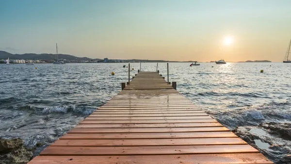 vista desde el Puerto de Sant Antoni Ibiza Menorca