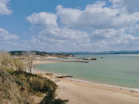 Vista panorámica de la playa de los Peligros, Santander