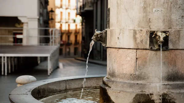 free tour Teruel Imprescindible visita guiada gratuita Plaza Torico gratis Aragon