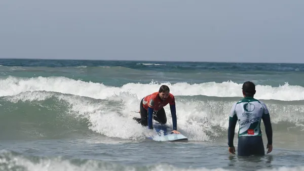 clase de surf Famara privado Lanzarote Canarias