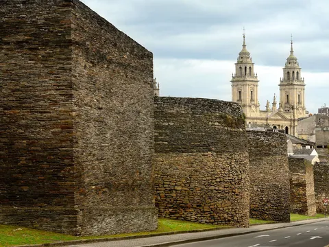 visita guiada Lugo Muralla Catedral Galicia